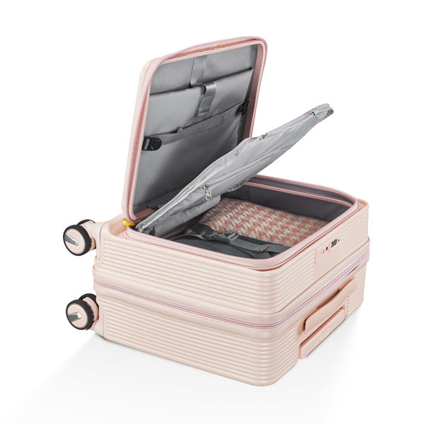 18 Inch Carry On Luggage, Three Pieces (Copy)